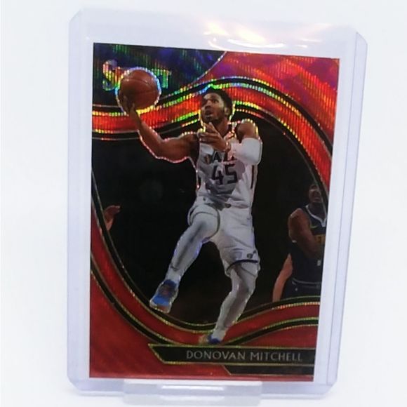 2020-21 PANINI SELECT DONOVAN MITCHELL COURTSIDE - Picture 3 of 3